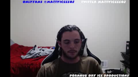 Mattyiceee03 online show from January 18, 11:41 pm