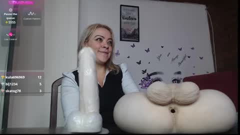 Snapshot of mature_liaa chatting on March 10, 6:45 pm Mature liaa online show from March 10, 6:45 pm