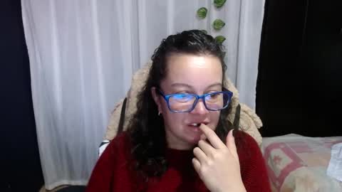 Snapshot of mature_wolf chatting on January 14, 12:24 pm Sonia online show from January 14, 12:24 pm