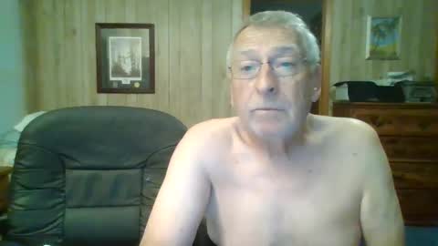Snapshot of maturecouple1954 chatting on September 30, 11:37 am SXECPL55 at G mail Dot Com online show from September 30, 11:37 am