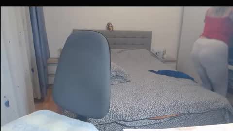 Snapshot of maturediana chatting on November 27, 2:46 am maturediana online show from November 27, 2:46 am