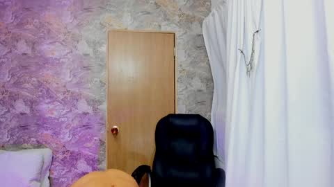 maturepure_ online show from March 31, 11:49 pm