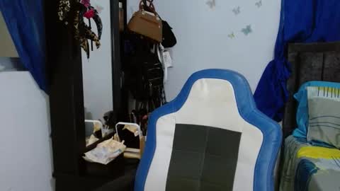 Cecilia online show from October 29, 1:57 pm