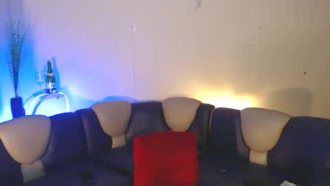 Snapshot of maturity_mommy_intown chatting on October 25, 9:42 pm maturity_mommy_intown online show from October 25, 9:42 pm