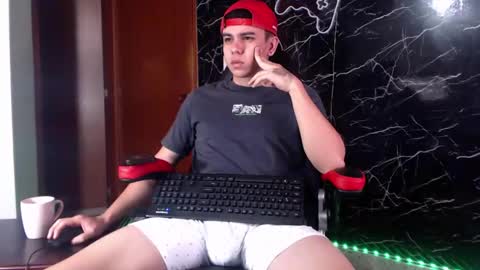 Snapshot of maty_hard chatting on January 21, 10:08 am Matias online show from January 21, 10:08 am