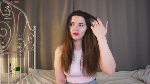 Snapshot of maudhaskell chatting on February 13, 4:39 pm Lily online show from February 13, 4:39 pm