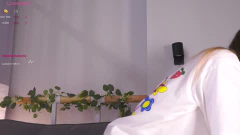 Snapshot of maudhaskell chatting on September 14, 3:44 pm Lily online show from September 14, 3:44 pm