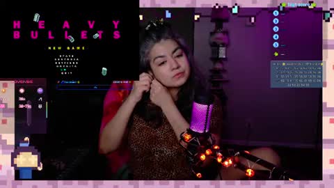 Snapshot of maudlinbrat chatting on June 27, 3:11 am maudLin online show from June 27, 3:11 am