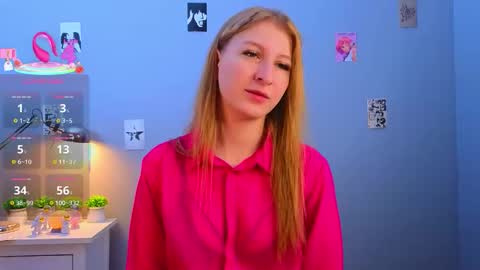 maureencoombs online show from November 22, 4:11 am