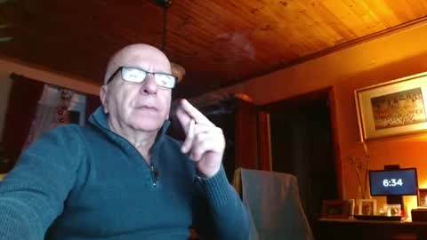 Maurice online show from February 20, 11:32 pm