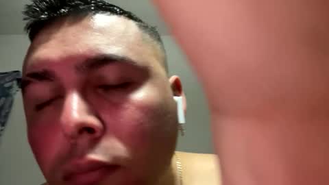 Snapshot of mauricio76pl chatting on March 10, 12:37 am Bigdick469 online show from March 10, 12:37 am