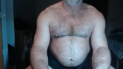 mauro1971 online show from February 5, 8:35 pm