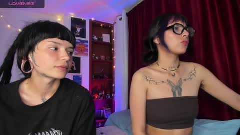 mavimist_ online show from April 5, 1:47 am