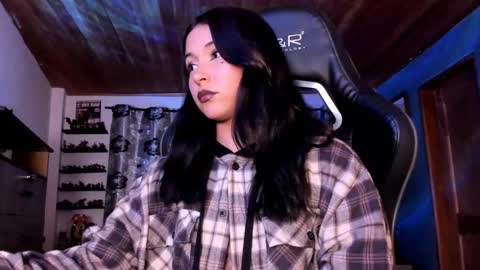 Hilary online show from November 16, 10:48 pm