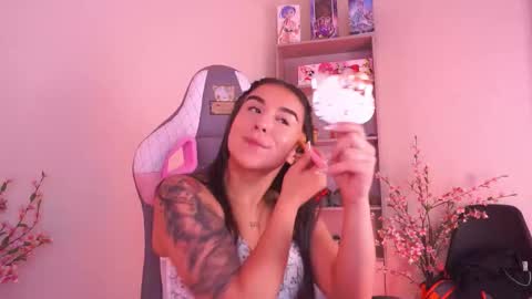 Snapshot of mavy_ chatting on February 9, 6:56 pm MAVY online show from February 9, 6:56 pm