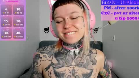 Snapshot of max69alexa chatting on October 25, 5:59 am Ur sweet heart online show from October 25, 5:59 am