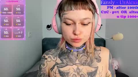 Snapshot of max69alexa chatting on November 10, 5:28 am Ur sweet heart online show from November 10, 5:28 am