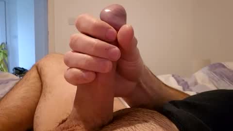 max_0737 online show from February 8, 11:22 am