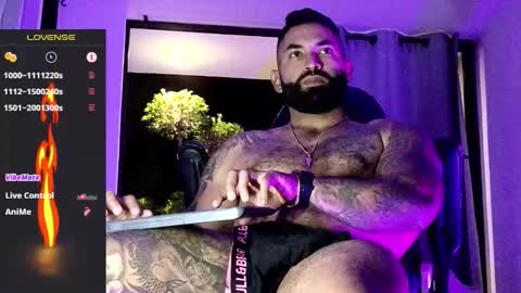 max__prada online show from February 1, 2:10 am