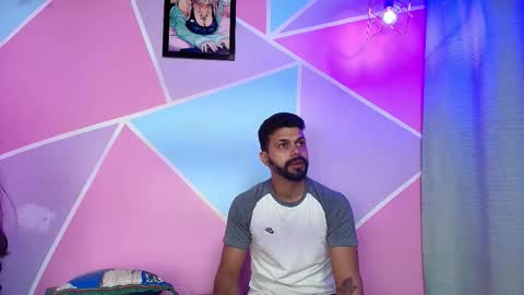 Max  Ashley online show from February 1, 2:04 pm