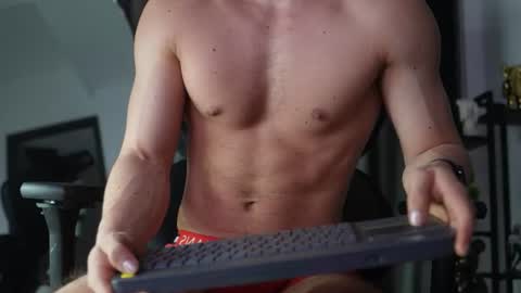 Snapshot of max_cortes1_ chatting on July 11, 12:02 am 60 OFF ON MY OF ONLY FOR TODAY online show from July 11, 12:02 am