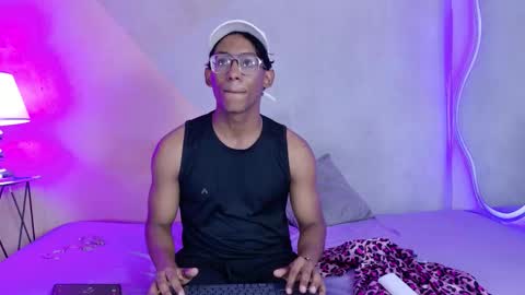 Snapshot of max_cumpower72 chatting on September 14, 9:36 pm max_cumpower72 online show from September 14, 9:36 pm