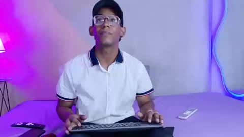 Snapshot of max_cumpower72 chatting on September 15, 11:49 pm max_cumpower72 online show from September 15, 11:49 pm