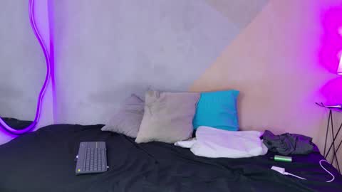 Snapshot of max_cumpower72 chatting on September 28, 8:47 pm max_cumpower72 online show from September 28, 8:47 pm