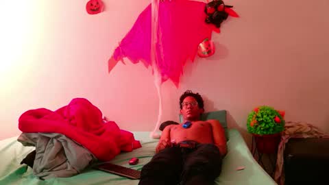 Snapshot of max_cumpower72 chatting on November 1, 6:43 pm max_cumpower72 online show from November 1, 6:43 pm