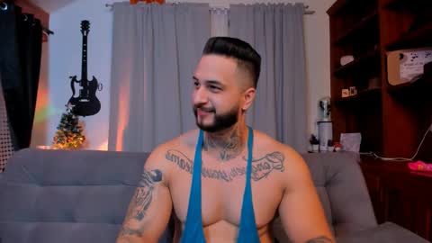 max D. online show from December 20, 1:22 pm