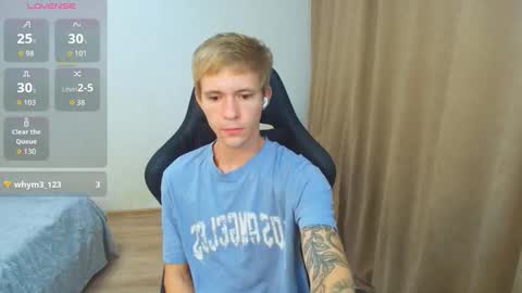 Snapshot of max_gen chatting on October 2, 11:34 pm Max Gen with tats 24years And Ethan without tats 20 years online show from October 2, 11:34 pm