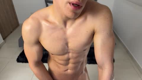 Snapshot of max_lancaster chatting on March 17, 3:15 pm Max Lancaster online show from March 17, 3:15 pm