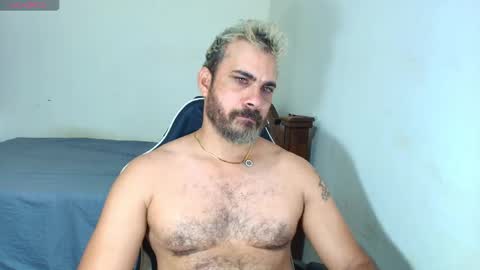 Snapshot of max_love25 chatting on January 18, 6:12 pm max_love25 online show from January 18, 6:12 pm