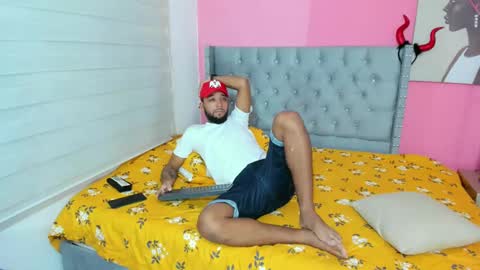 max_sexyhot26 online show from December 26, 2:55 am