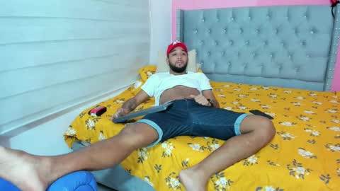 max_sexyhot26 online show from December 26, 5:58 am
