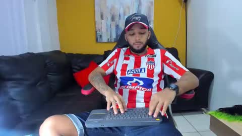 max_sexyhot26 online show from December 31, 8:12 pm