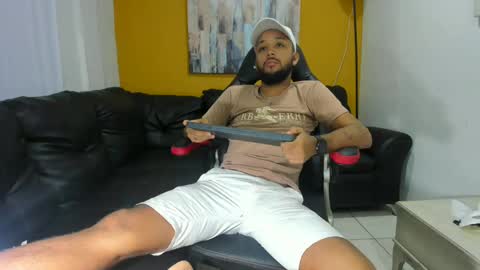 max_sexyhot26 online show from January 6, 2:26 am