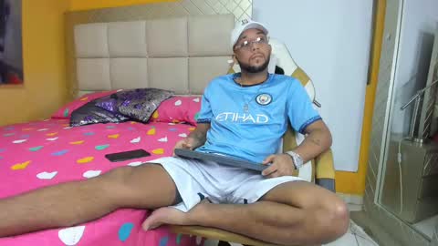 max_sexyhot26 online show from February 7, 3:01 am