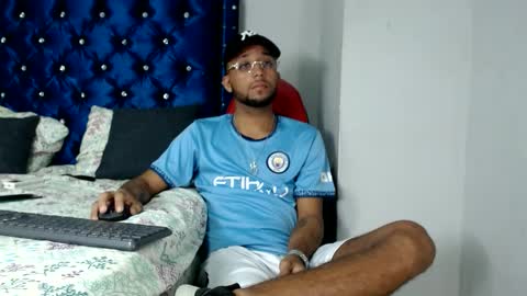 max_sexyhot26 online show from February 16, 2:31 am