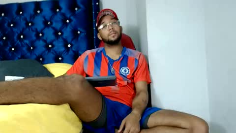 max_sexyhot26 online show from February 26, 2:59 am