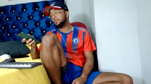 max_sexyhot26 online show from February 26, 6:04 am