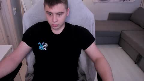 Max online show from December 16, 7:24 am