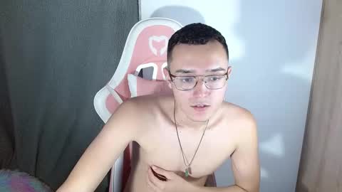 Snapshot of max_steel_x chatting on December 29, 11:50 pm max_steel_x online show from December 29, 11:50 pm