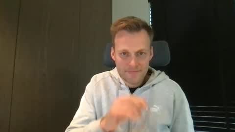 Max take off clothes online show from November 27, 10:17 am