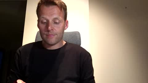 Max take off clothes online show from April 16, 7:25 pm