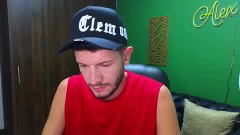 Max Taylor online show from December 4, 3:04 am