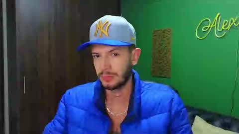 Max Taylor online show from December 7, 5:04 am