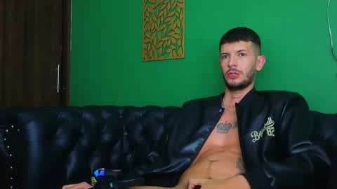 Max Taylor online show from January 4, 8:59 pm