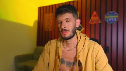 Max Taylor online show from October 23, 1:49 am