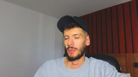 Max Taylor online show from December 22, 9:45 pm